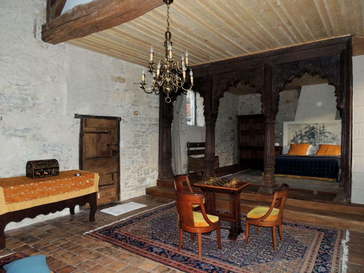 Maison Romane 1136 Cluny Eksteriør bilde