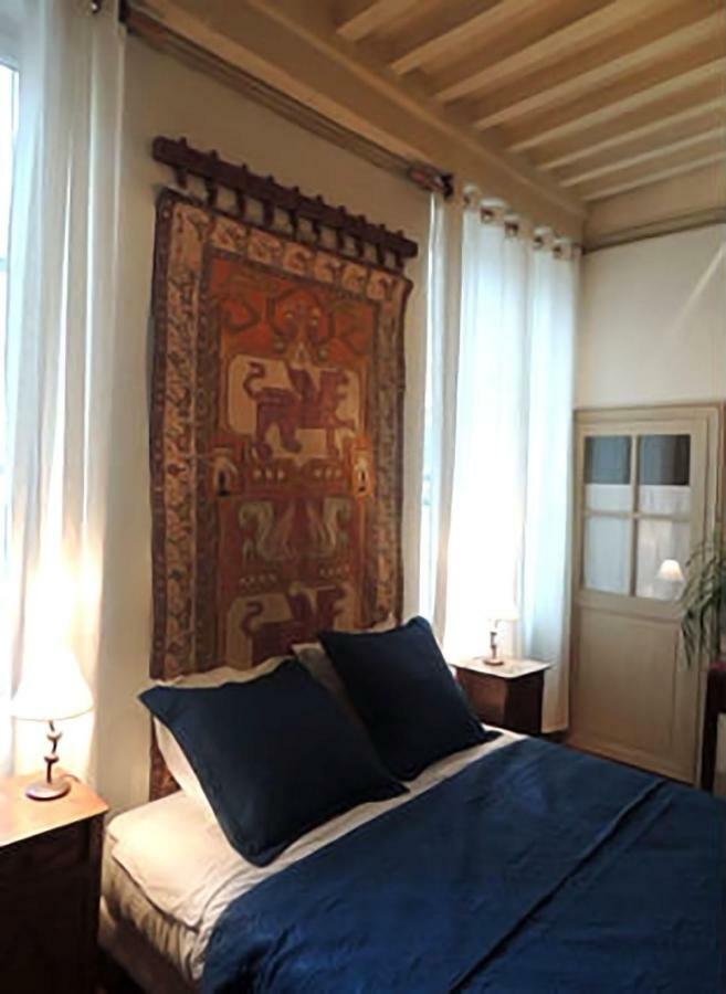 Maison Romane 1136 Cluny Eksteriør bilde