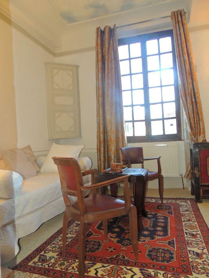 Maison Romane 1136 Cluny Eksteriør bilde
